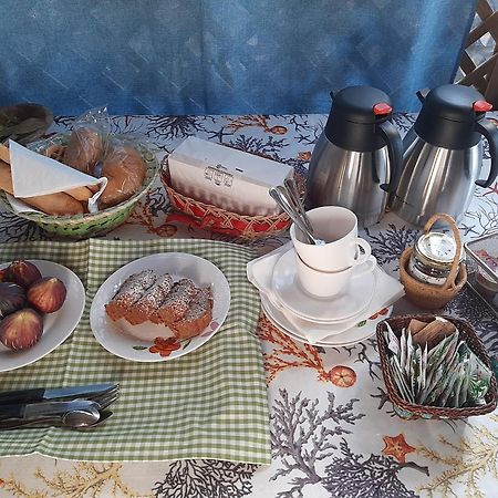 Tom E Jerry Bed & Breakfast Домус де Мария Екстериор снимка